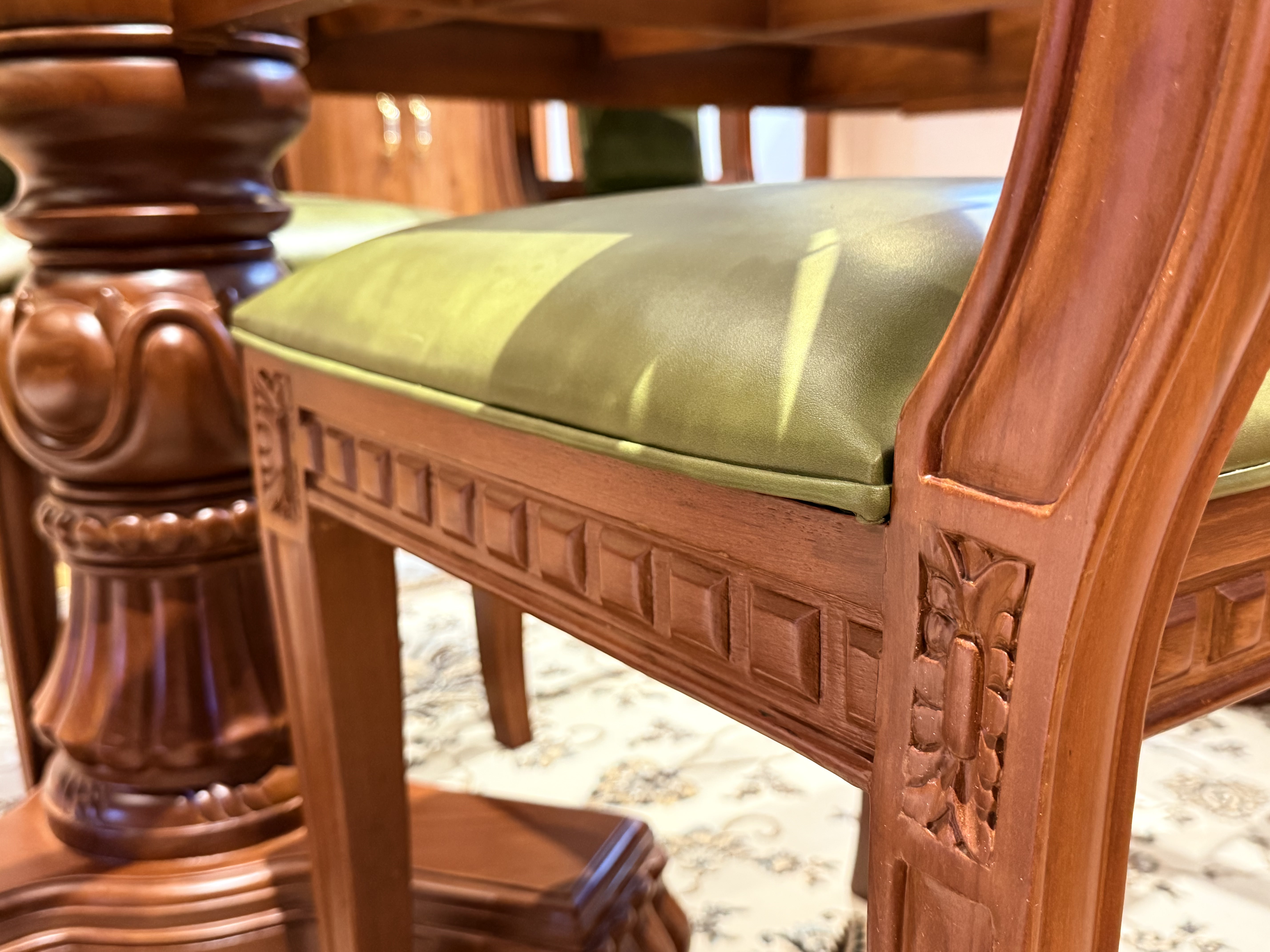 Modern decor bedroom